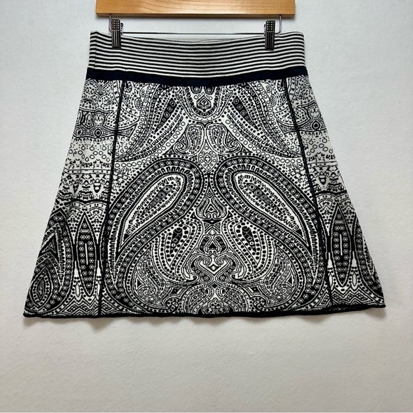 Title Nine Super Power Sweater Skirt A-Line Paisley Knit Short Black Medium - Picture 2 of 5
